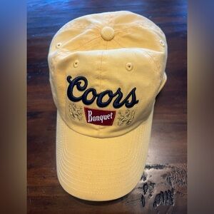 Coors Banquet Yellow Cap